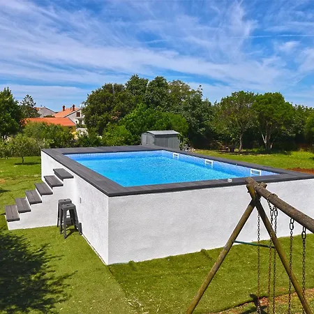 Nyaraló House Mirna 2177 Póla
