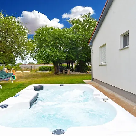 House Mirna 2177 * Pula