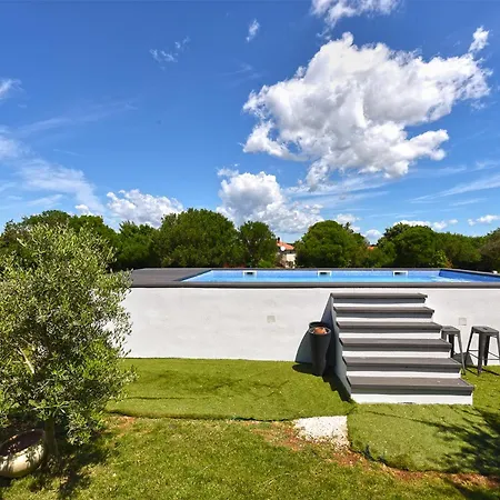 House Mirna 2177 * Pula