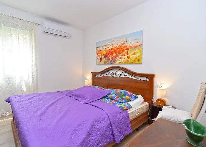 Holiday home House Mirna 2177 *