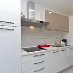 House Mirna 2177 بيت للعطل
